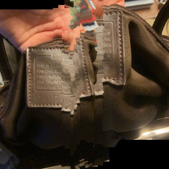 Coach Top Handle Bag with Kiss Lock Center - Picture 6 of 12